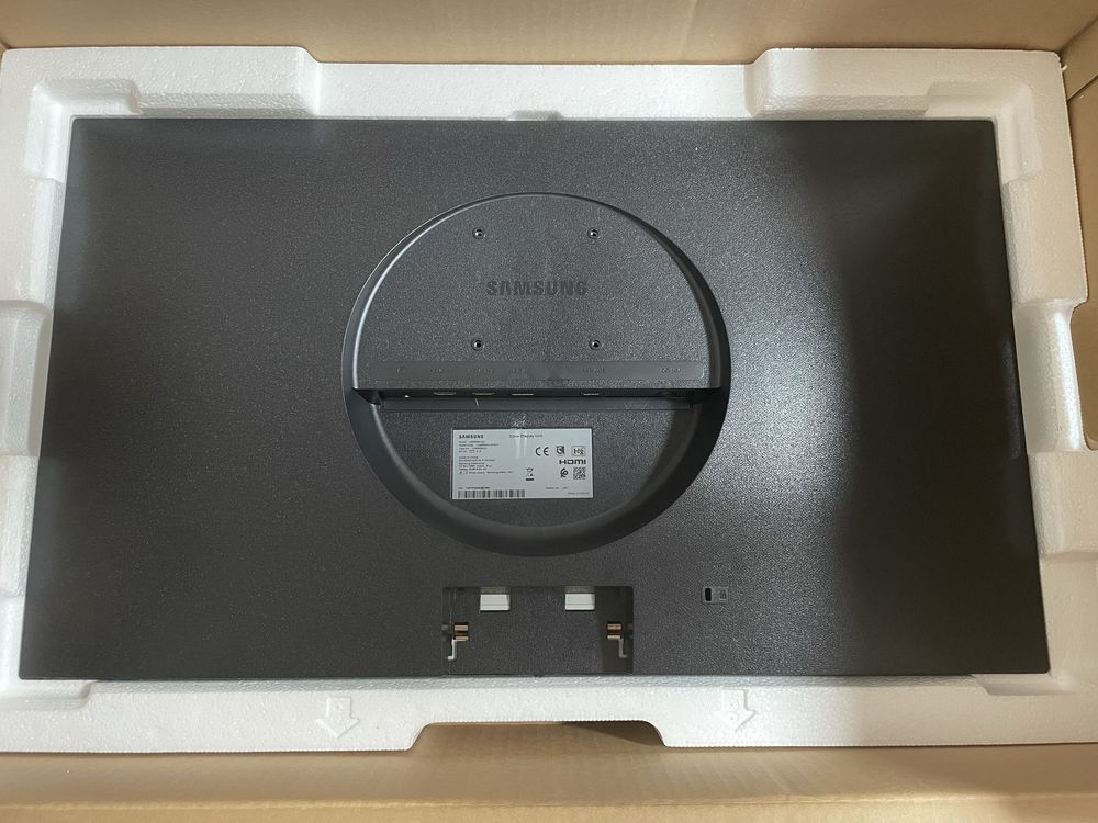 Monitor Samsung 4K 28" U28R550UQP