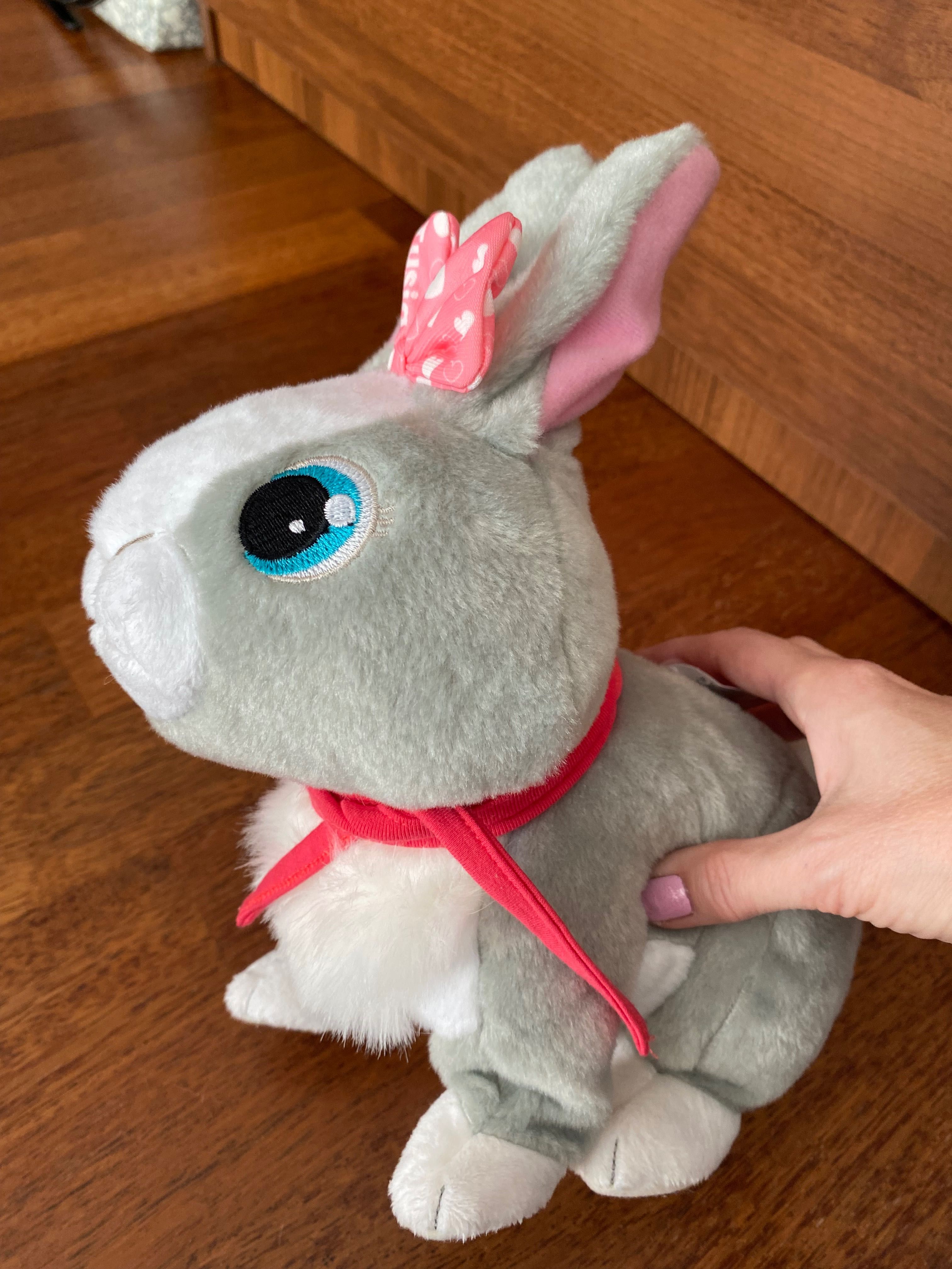 Sprzedam króliczek Tusia zabawka - jak nowa
