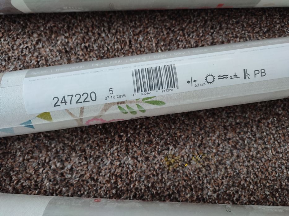 Tapeta ścienna w zwierzątka Bambino firmy Rasch - 5 sztuk.