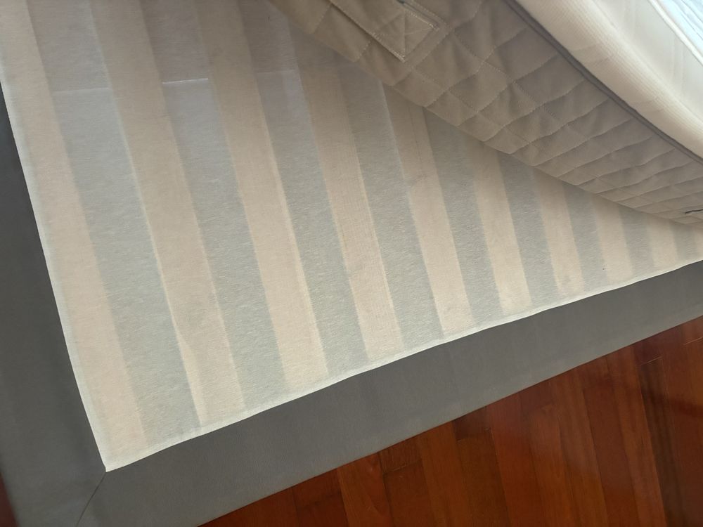 Cama / sommier solteiro com colchão e sobre colchão