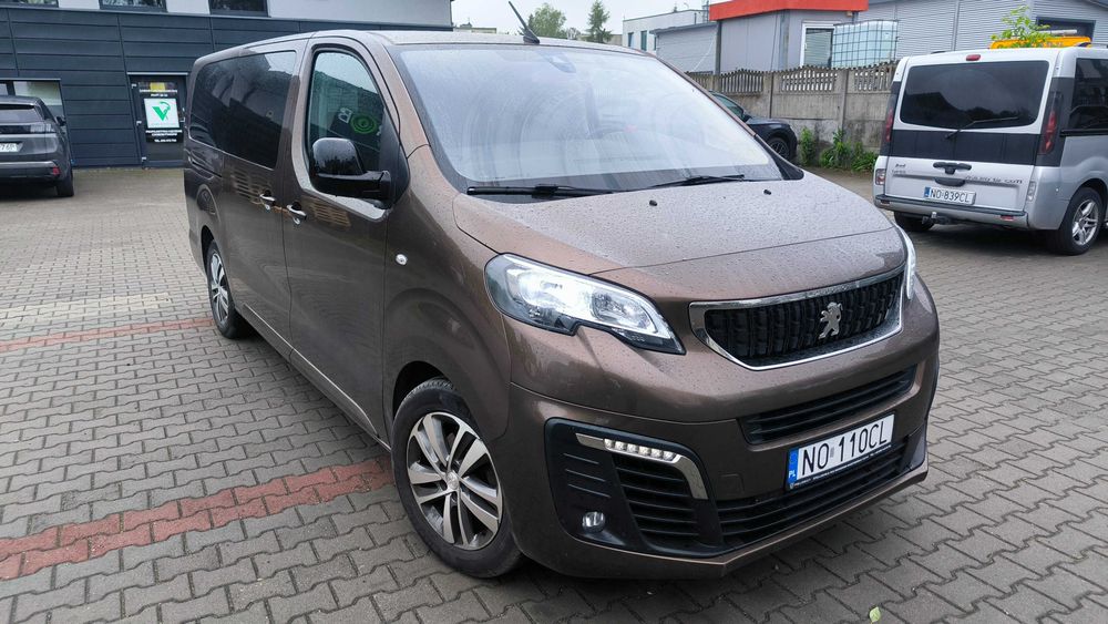 Wynajem, wypożyczalnia, bus 8 osobowy