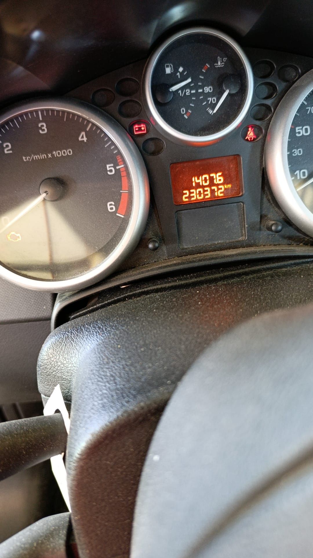 Peugeot 207   1.4HDI 5 lugares