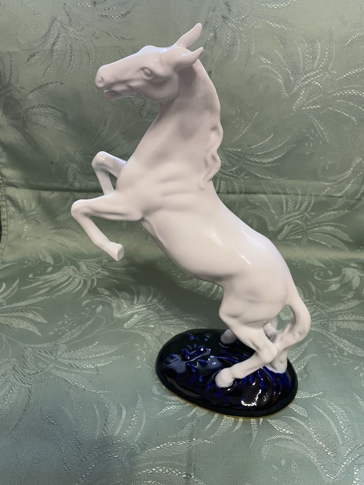 Figurka porcelanowa konia Royal Dux