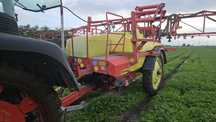 Berthoud 27m 21 opryskiwacz polowy 3000l ciągany vicon kverneland rau