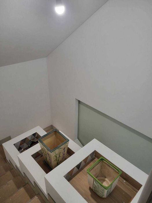 Продам пол 2-х этаж дома гараж участок !Центр Грушевского Туп трамвая!