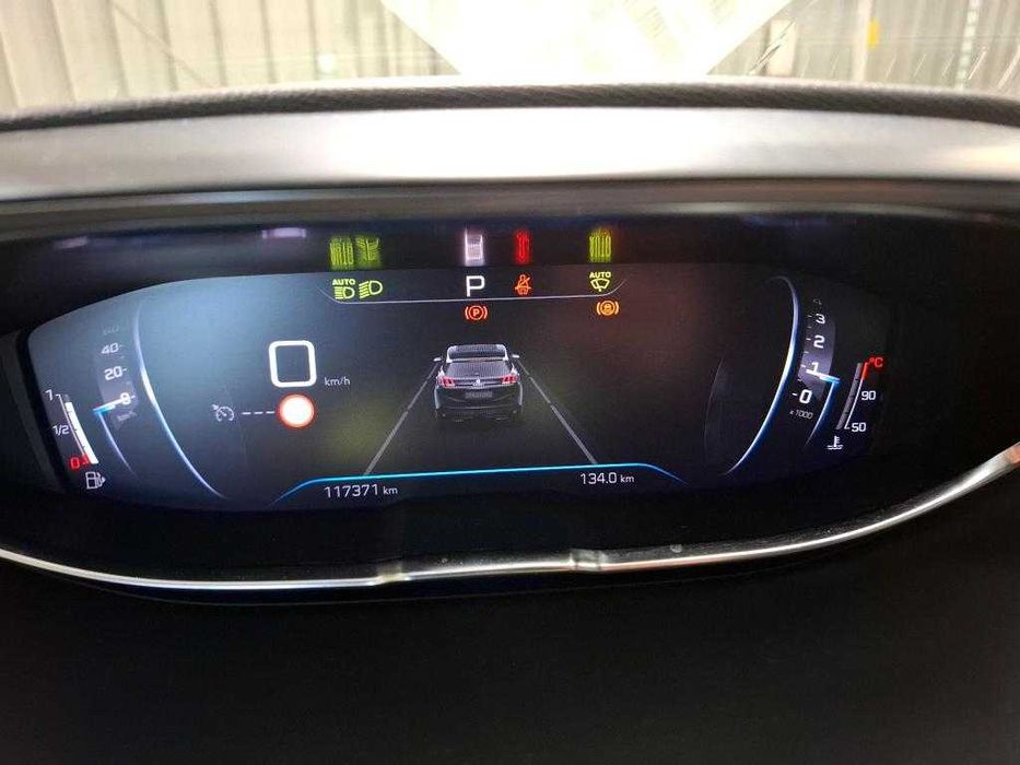 Peugeot 3008 1.2i 130cv ALLURE ** EXCELENTE OPORTUNIDADE*