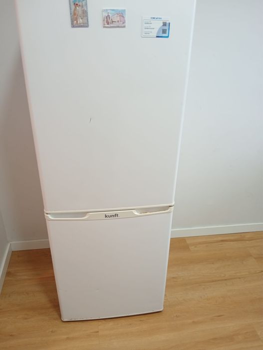 Sofa - Frigorifico - Maquina de lavar Roupa