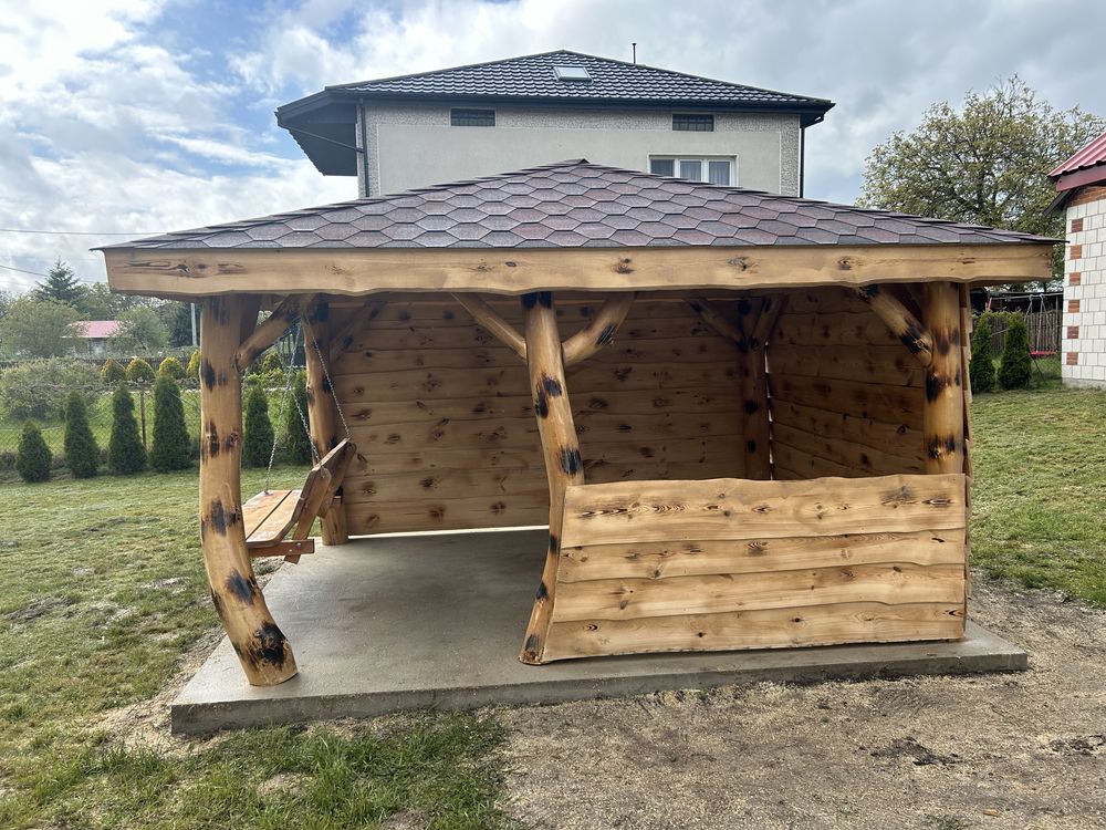 Altana z krzywego bala