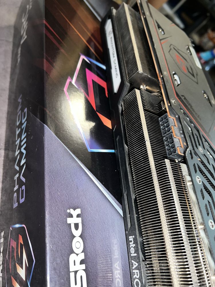 Karta graficzna intel a770 ( na gwarancji!!)