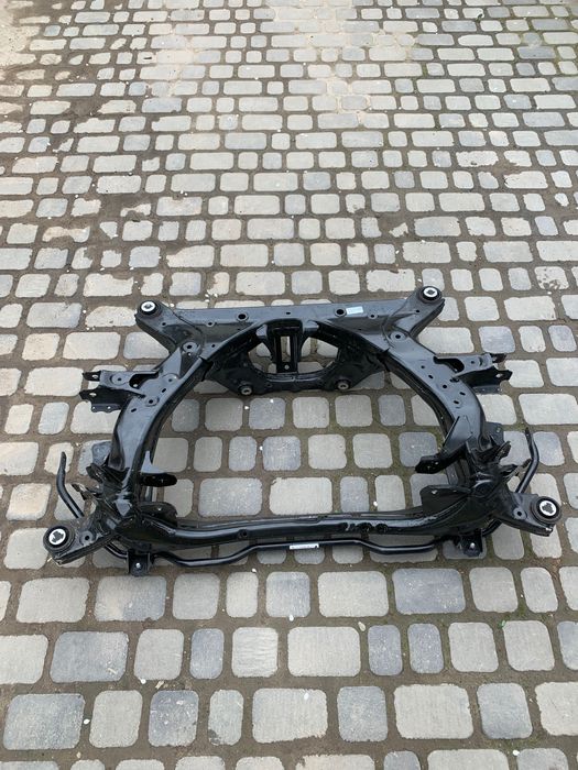 Підрамник задній Tesla 3 / Y