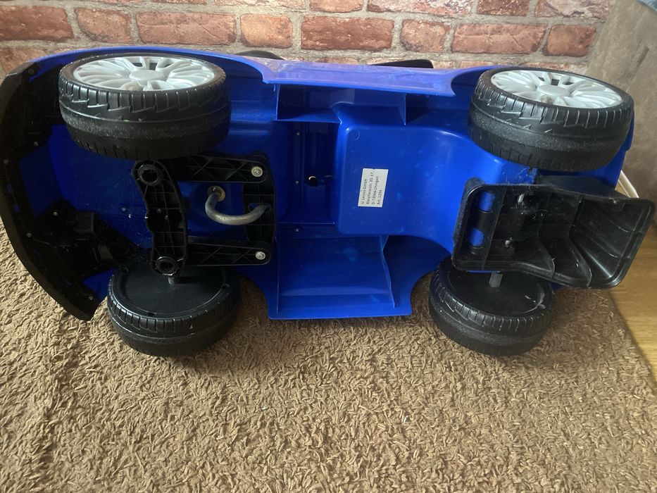 Auto jeździk pchacz