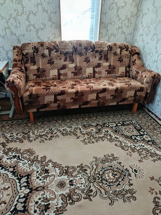 Продам диван и кресла