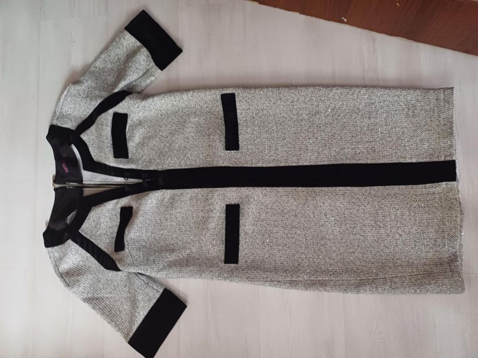 Продам Плаття з люрексом