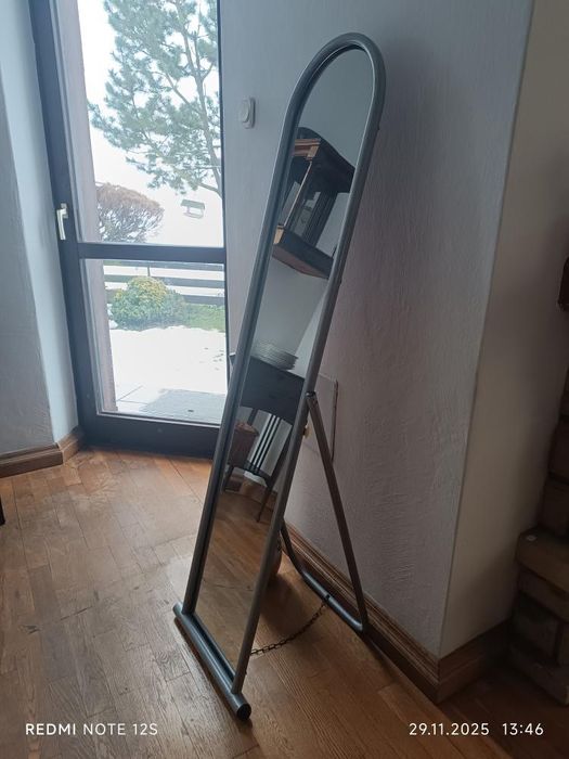 Lustro stojące regulowane