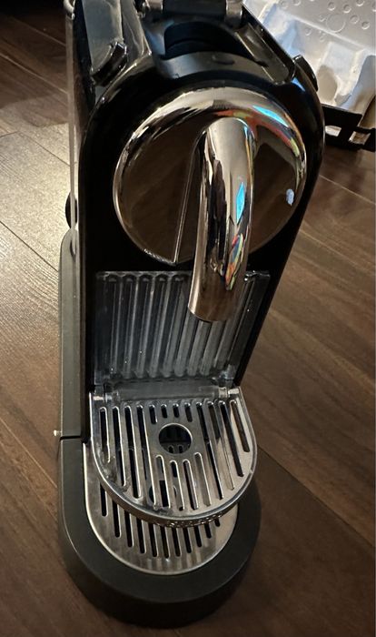 Delonghi Citiz Preta - Nespresso