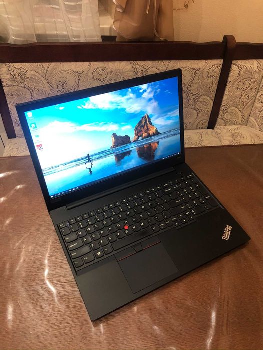Ультрабук 15" FHD Lenovo Thinkpad E580 (i5-8250U/16/SSD 256/Intel)