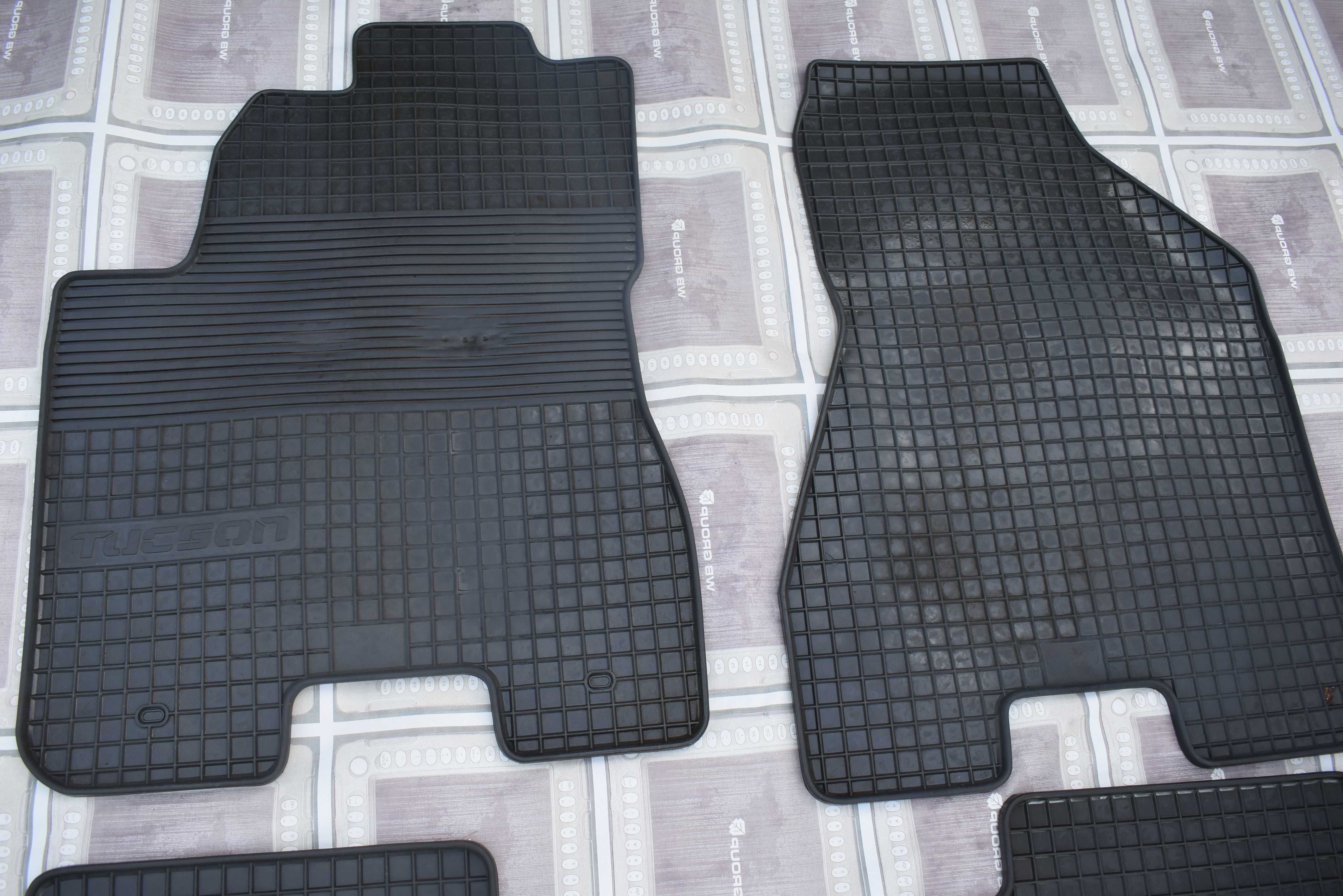 dywaniki gumowe wycieraczki HYUNDAI TUCSON I 04-09R.orginał
