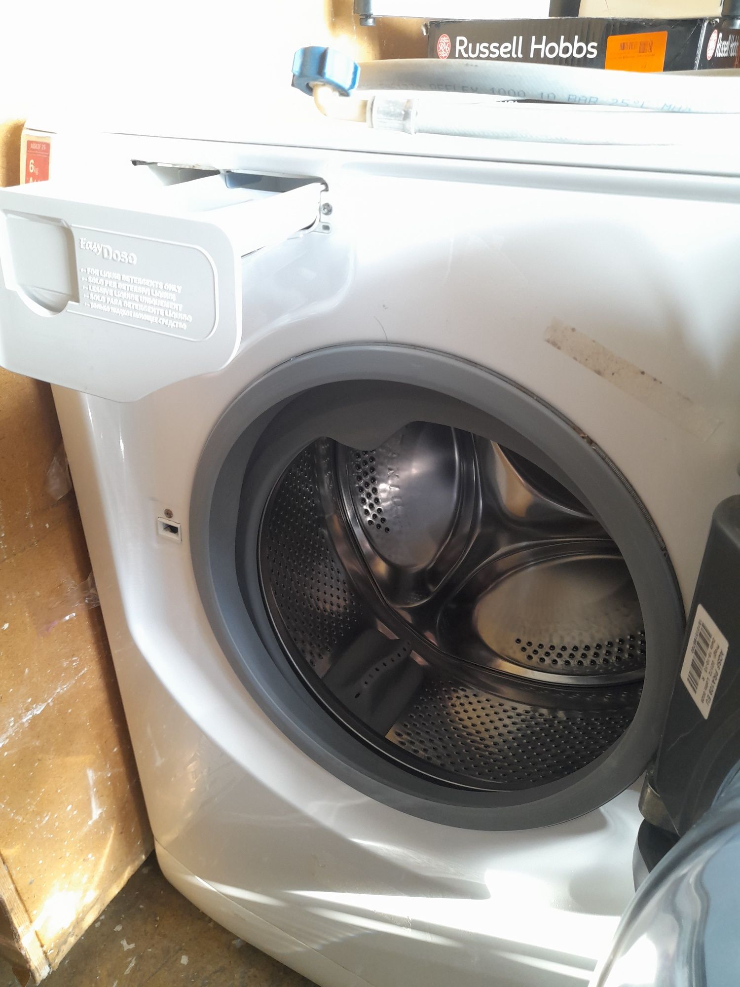 Пральна машинка вузька,тиха в роботі HOTPOINT ARISTON AQS63F 29 EU