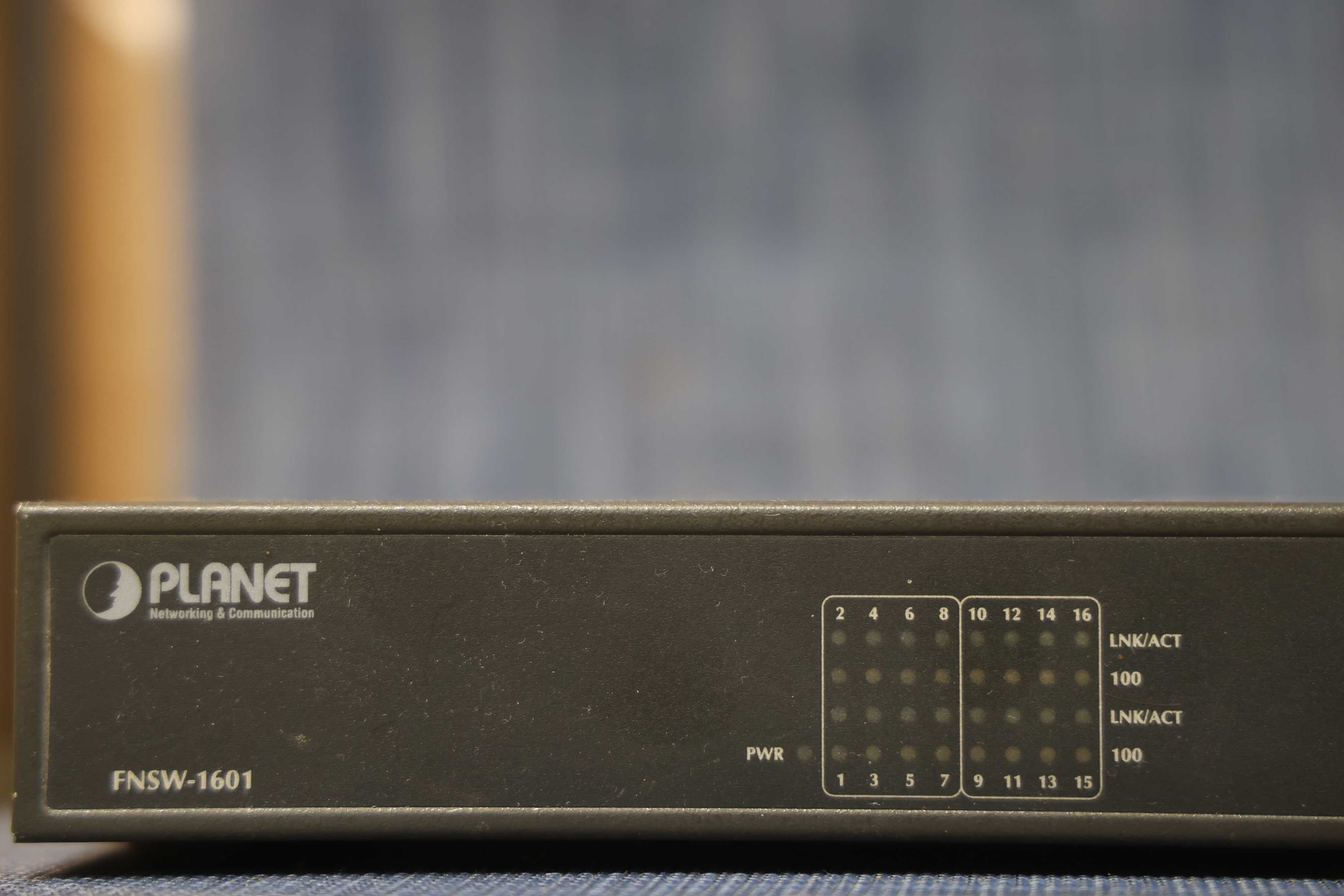 комутатор Planet FNSW-1601