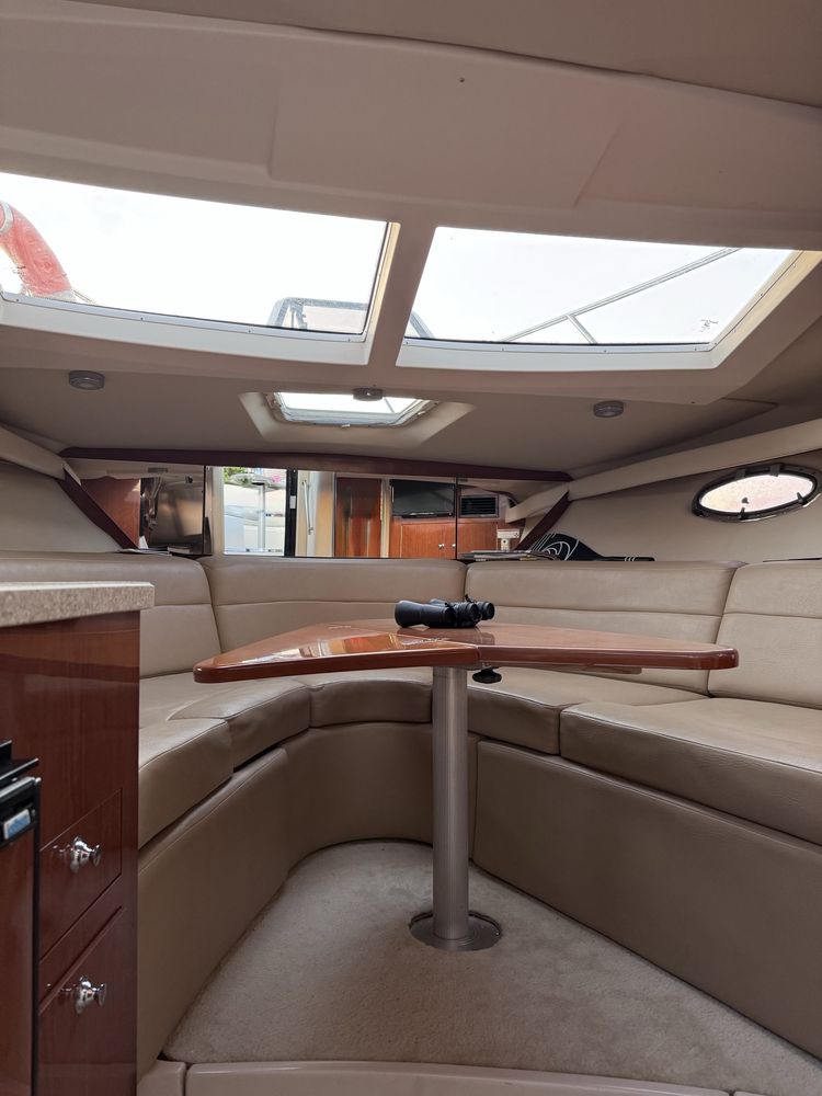 Jacht motorowy Regal 3060