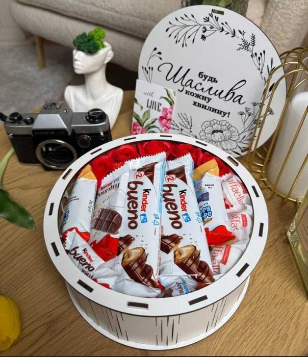 Подарунок дівчині Солодкий бокс подарунок на день народження