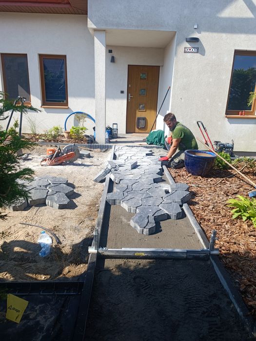 Usługi ogrodnicze, usługi minikoparką