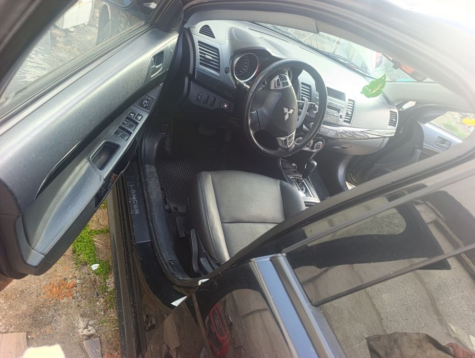 Митсубиси Лансер 10 lancer x 2.0 автомат газ бензин