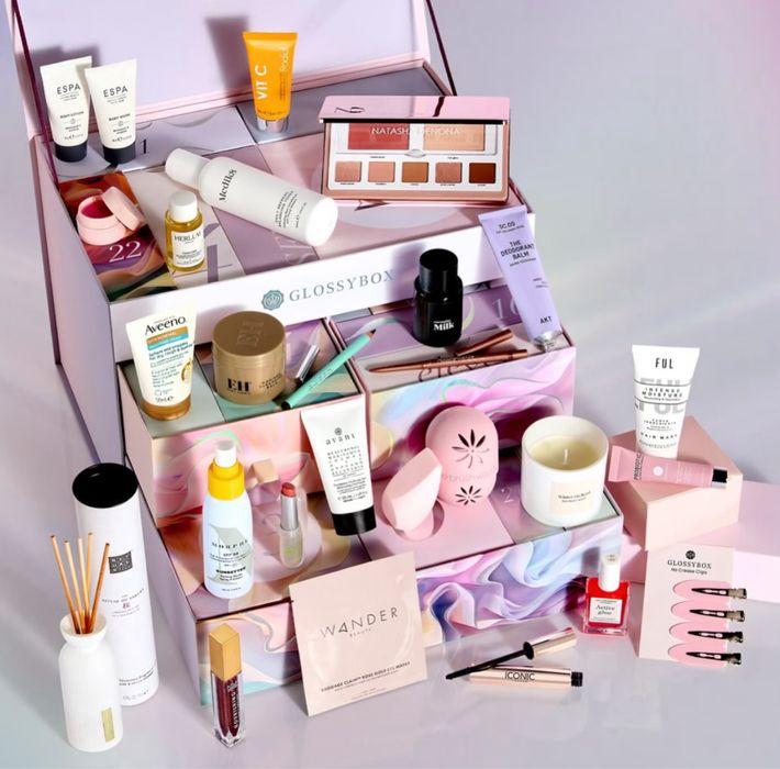 В НАЯВНОСТІ! GLOSSYBOX advent calendar