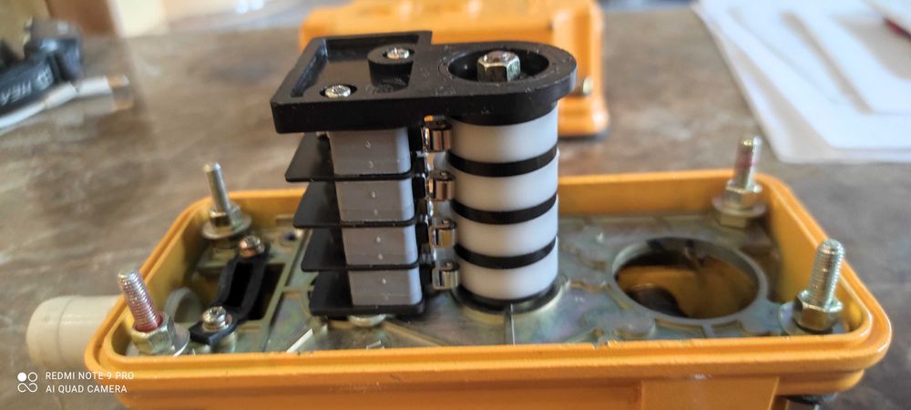 Концевой выключатель на краны Liebherr и другие.