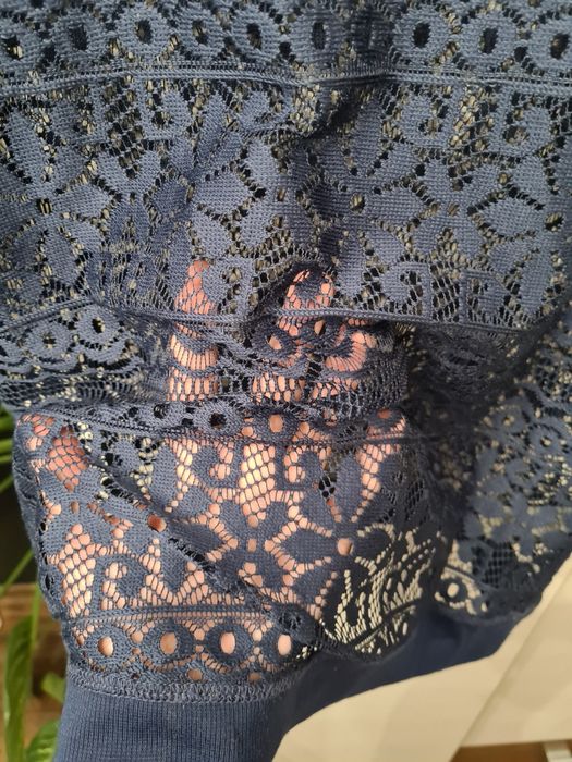 Imprezowa koszulka koronkowa Damska Terranova