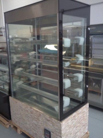 Vitrine Refrigerada Expositora NOVA