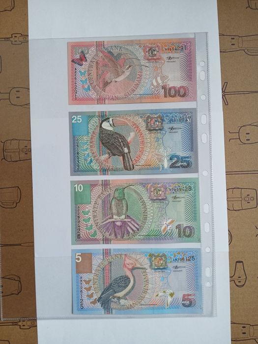 Banknoty suriname 5,10,25,100 z2000 roku