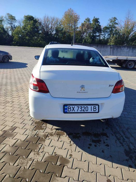 Продам пежо 301 2013р.