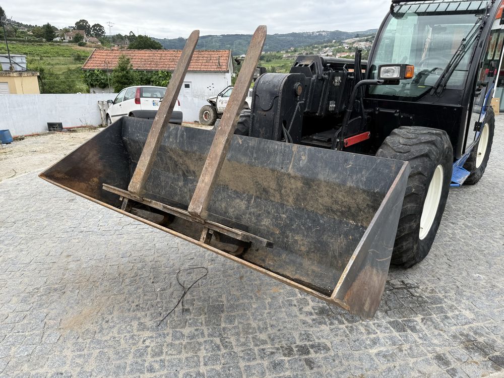 Telescopico New Holland LM5080