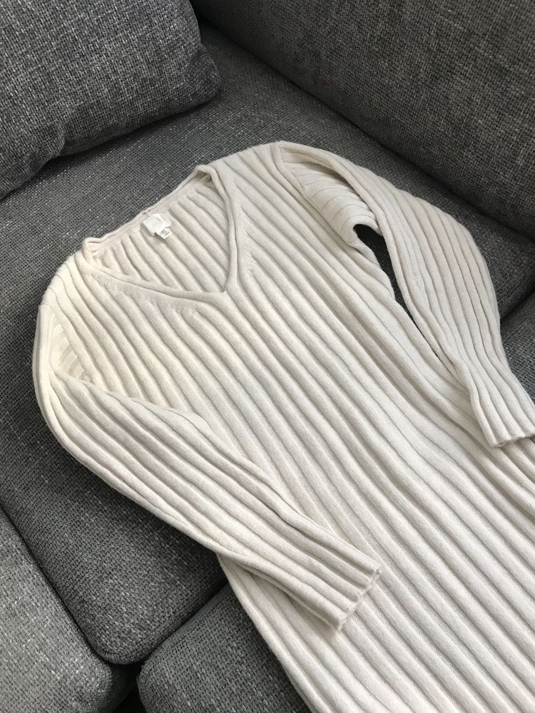 Платье H&M   S-M