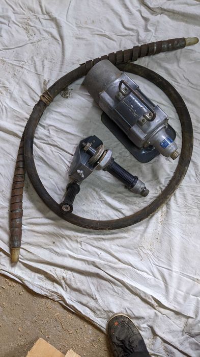 szlifierka  z  wałem  giętkim retro