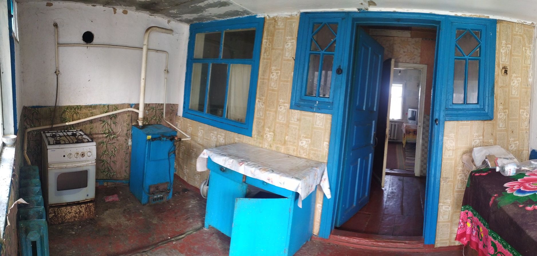 Продається будинок в селі Рогозів