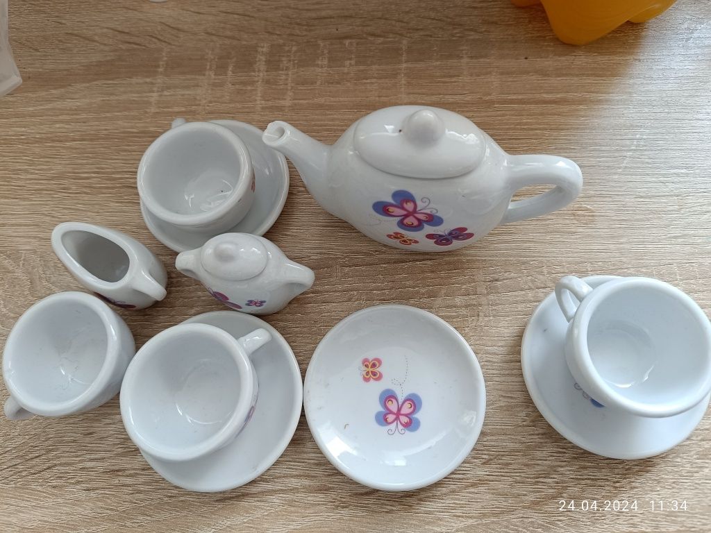 Zestaw filiżanek porcelany dla lalek, koszyki 2, dzbanek cukiernica