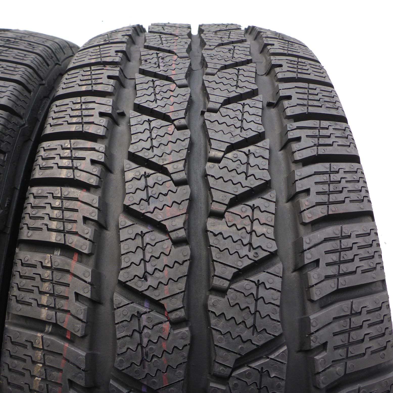 Opony 215/60/16C Continental 215/60R16C 101T Zimowe 2017/18 Nieużywane
