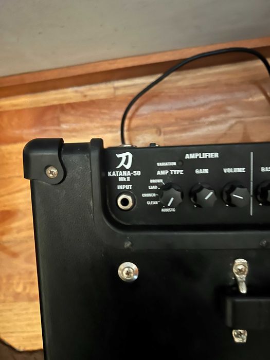 Guitarra Ibanez AR200FM + Amplificador Boss Katana 50 MKII