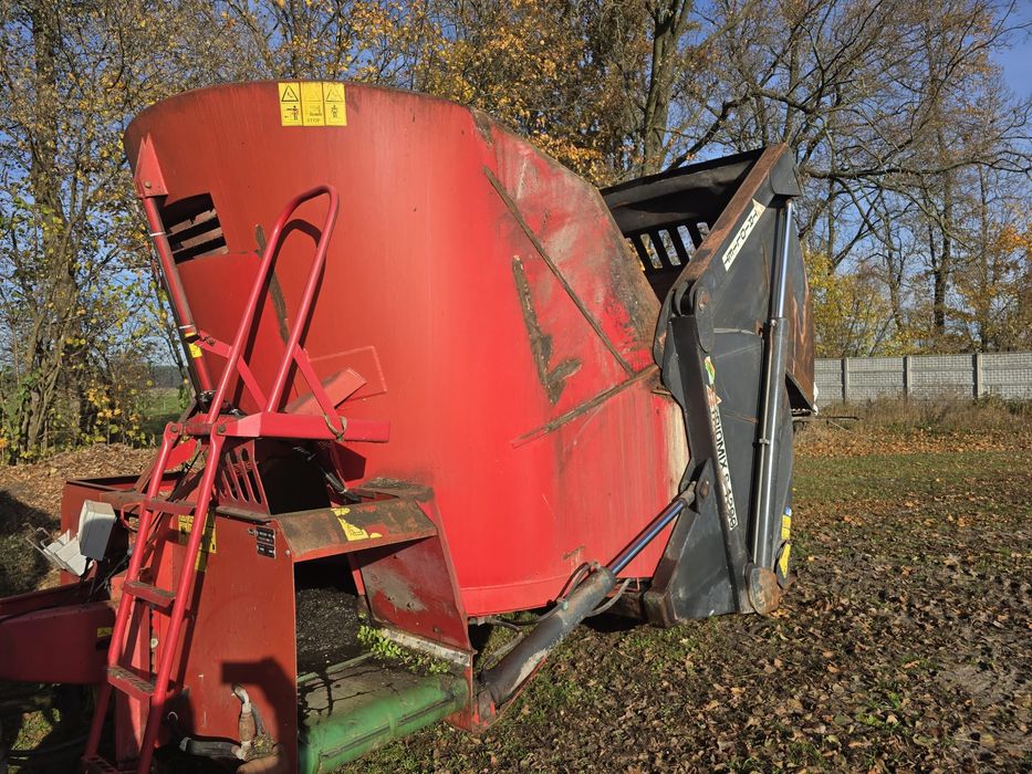 Paszowóz Pionowy Trioliet 1200