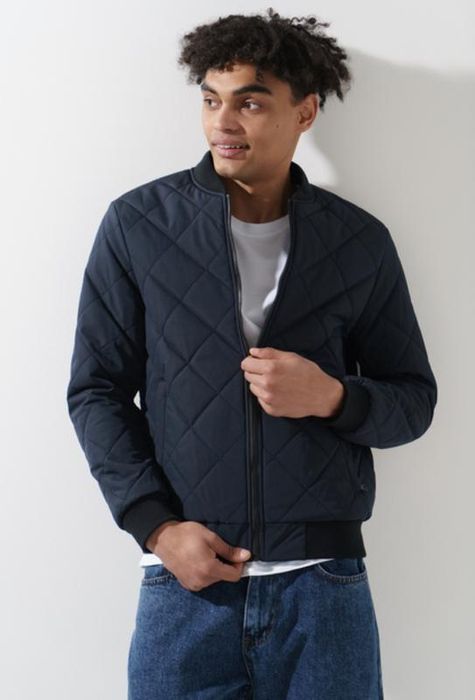 Стеганый бомбер zara