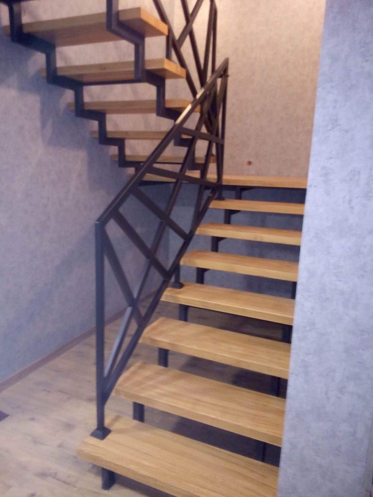 Konstrukcja stalowa schodów