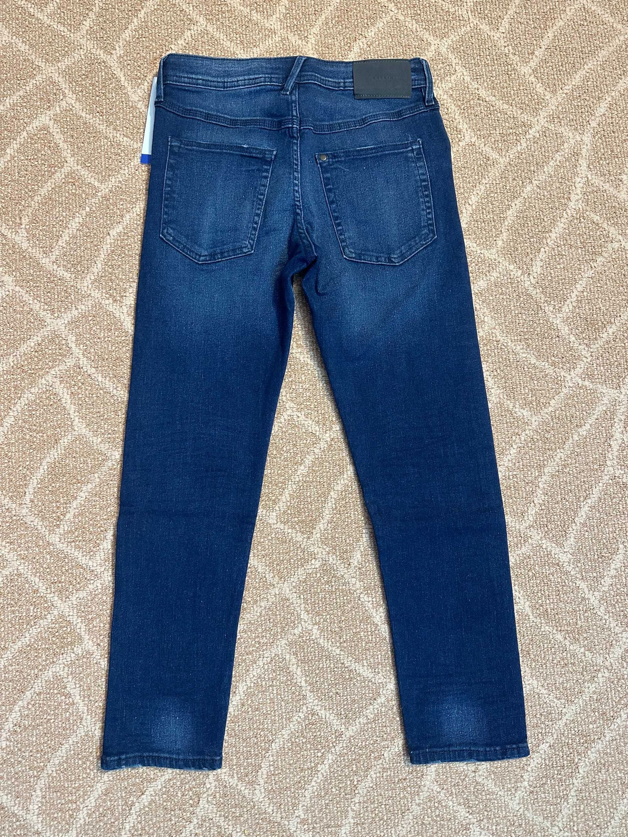 Стильные джинсы для мальчика H&M 9-10 лет 140