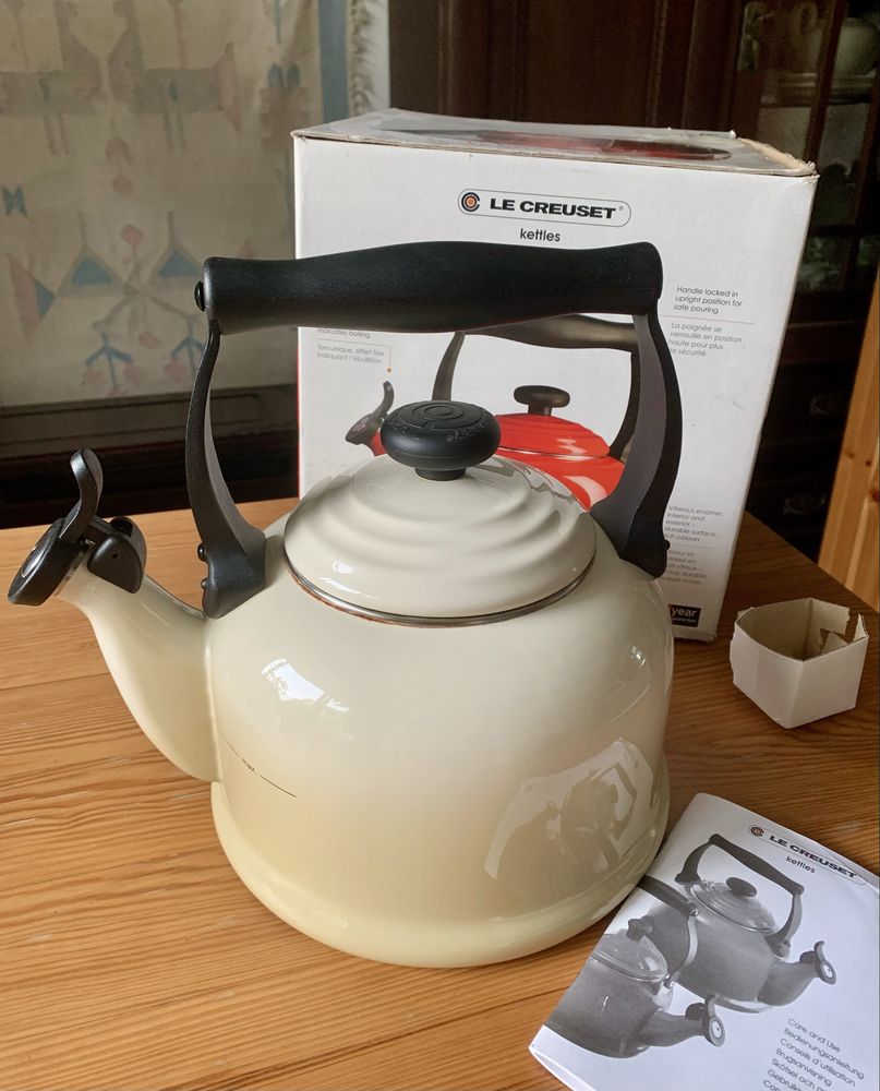 Le Creuset czajnik duży 2,1 l emaliowany stalowy klasyk