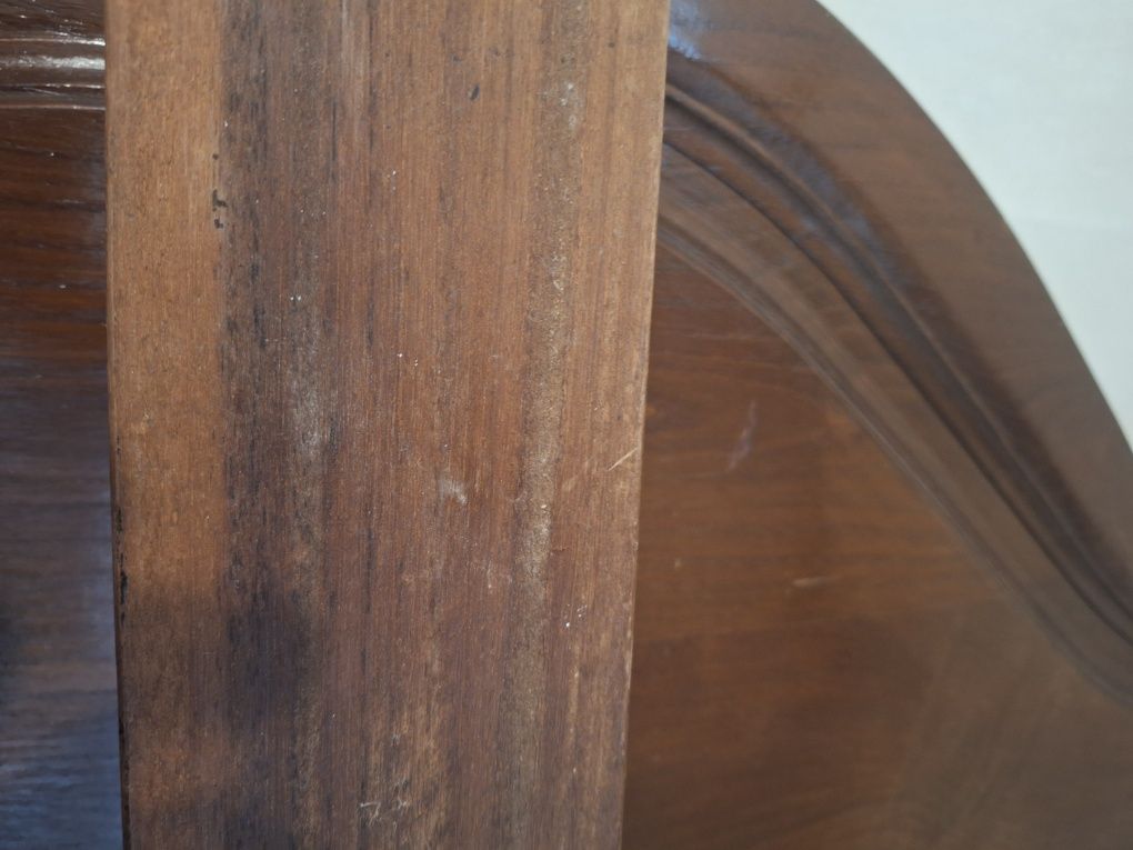Cama madeira de castanho antiga