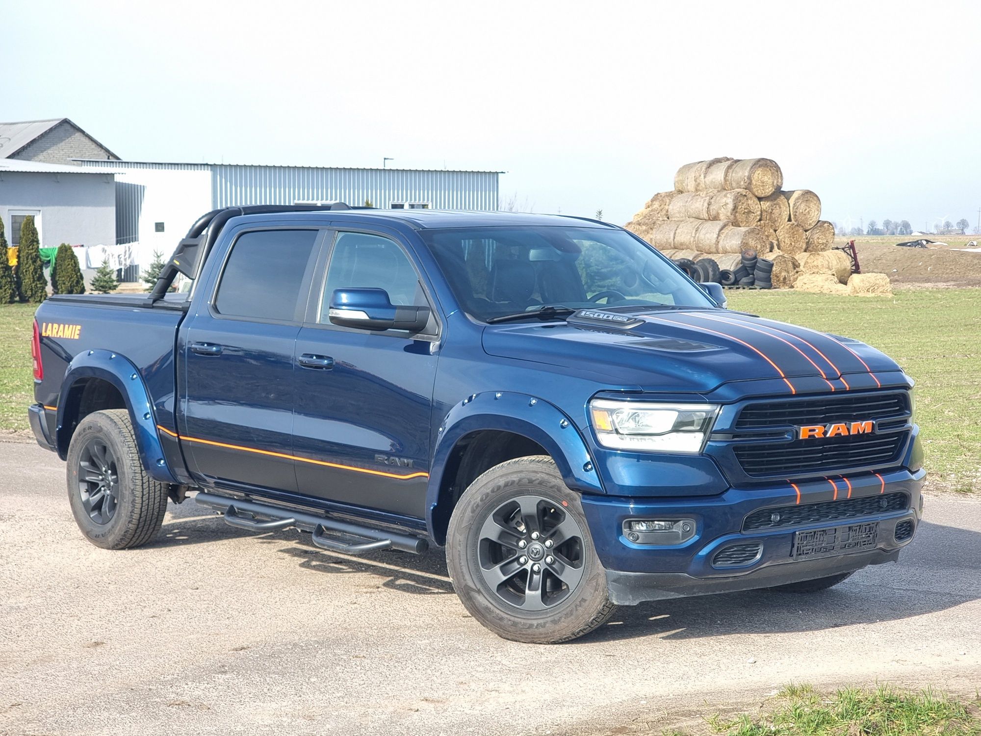 Dodge Ram 1500 5.7hemi- 19r