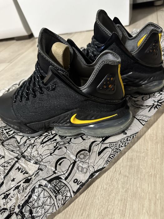 Кроссовки Nike Lebron 19 LOW DH1270 002