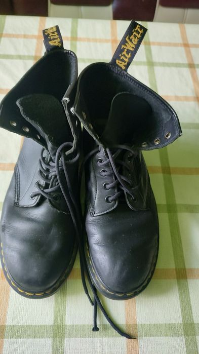 Ботінки осінні Dr. Martens берці