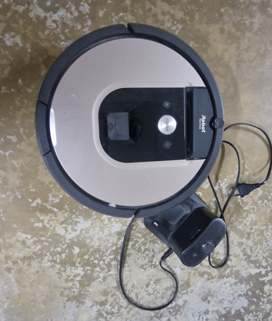 Aspirador marca Roomba